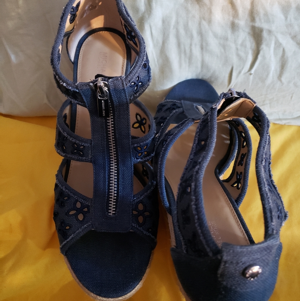 Size 11 Mk Sandals